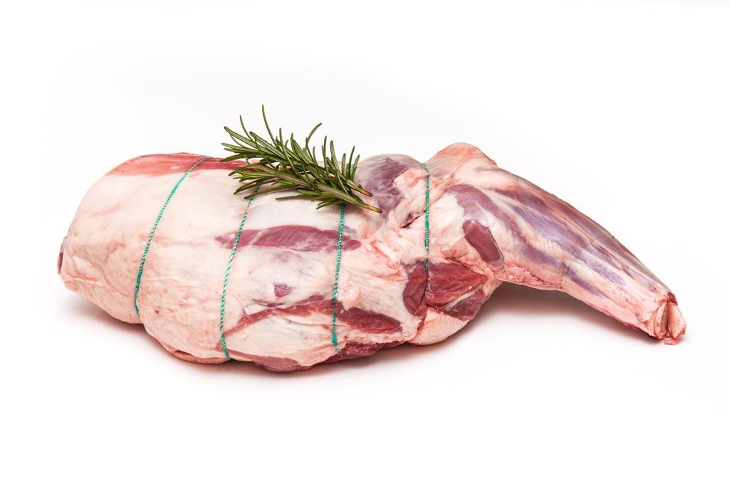 Halal Alberta Lamb Shoulder /Kg